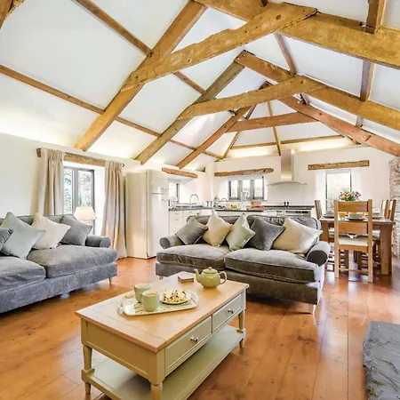 4 Bed In Looe 90933 Saint Keyne