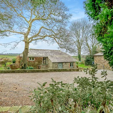 4 Bed In Looe 90933